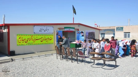  مدرسه دو کلاسه دانایی نهبندان زهد ذهاب آبان 1393